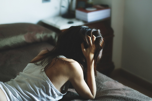 angry-dark-hair-girl-sad-Favim.com-416490